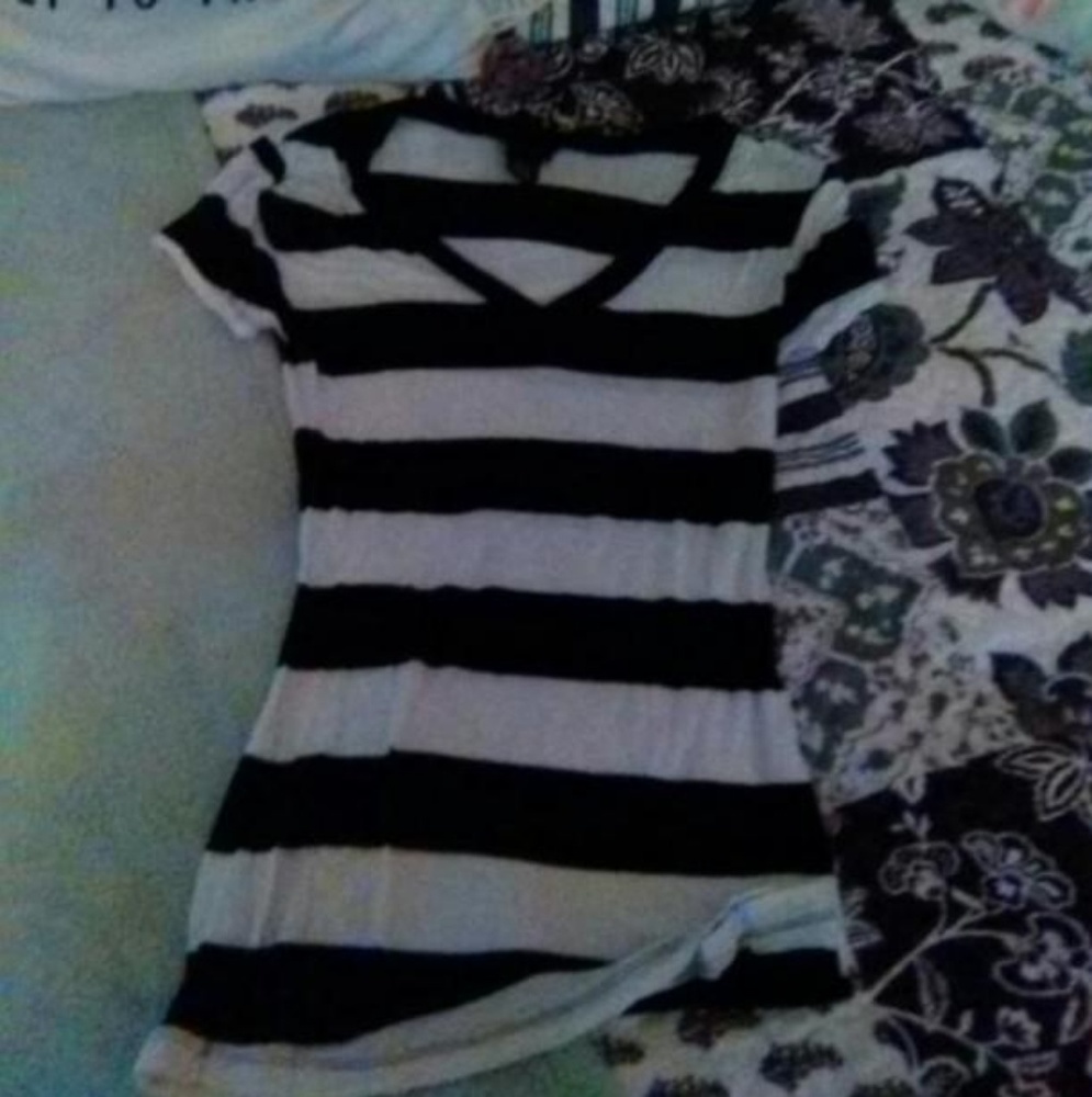 A cute and still stylish black and white T-shirt.